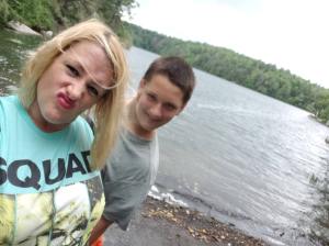 This image has an empty alt attribute; its file name is 2be39-promo2bjho_mom2blake2b2.jpg